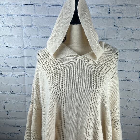 Mudd Hooded Cape Poncho Sweater Cream Open Knit One Size Fits Most - Picture 3 of 9